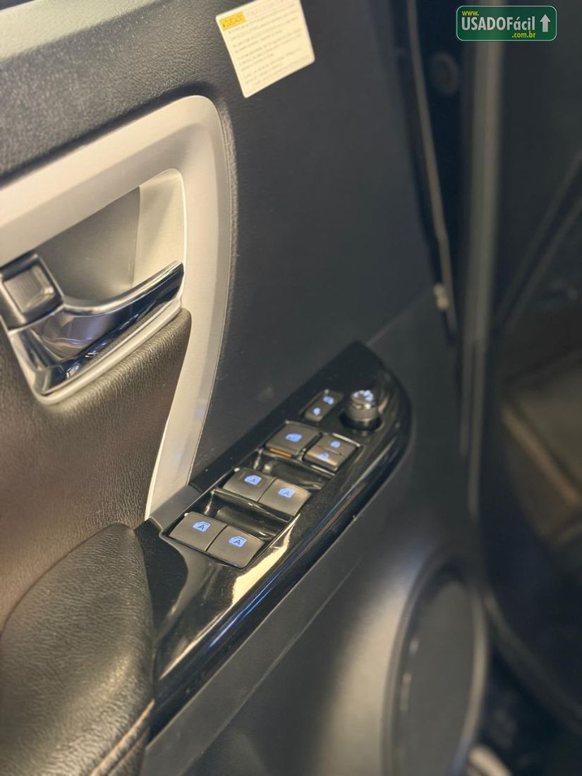 Toyota Hilux SW4 SRX 2.8 4x4 TDI Automático Diesel 2019/2019 — foto 18 de 20