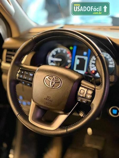 Toyota Hilux SRX CD 2.8 4x4 TDI Automático Diesel 2023/2024 — foto 14 de 16