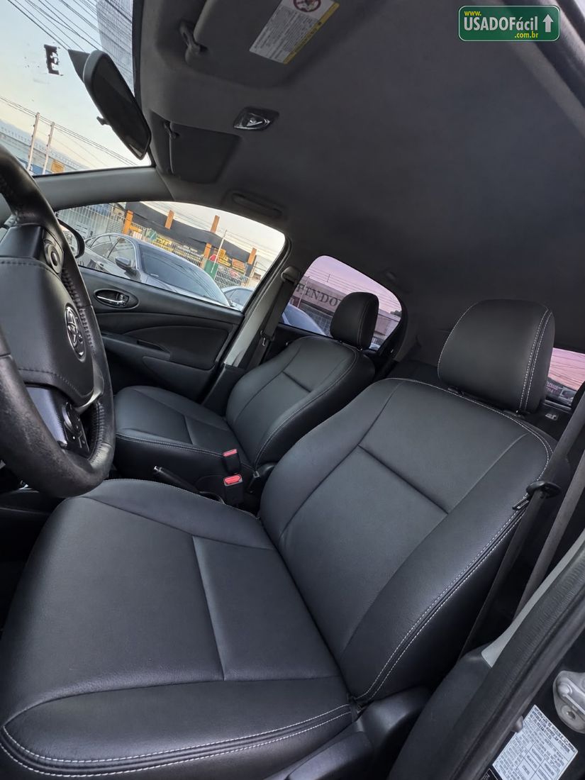 Toyota Etios Hatch XLS 1.5 Automático Flex 2016/2017 — foto 10 de 10