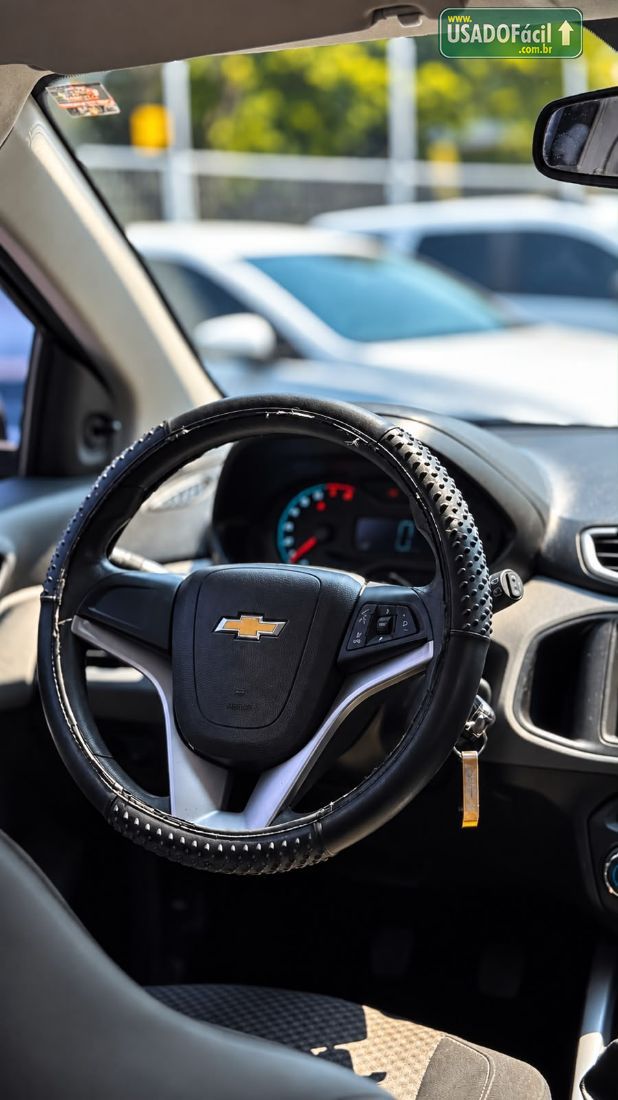 CHEVROLET/GM Onix Hatch LT 1.4 Mecânico Flex 2016/2017 — foto 8 de 10