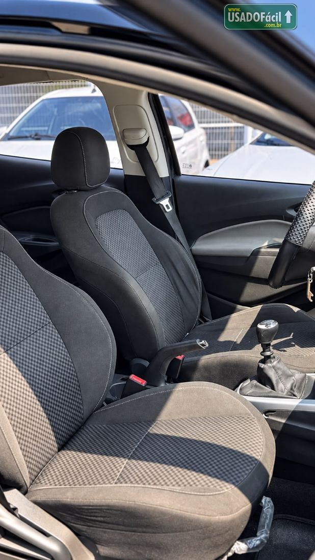 CHEVROLET/GM Onix Hatch LT 1.4 Mecânico Flex 2016/2017 — foto 9 de 10