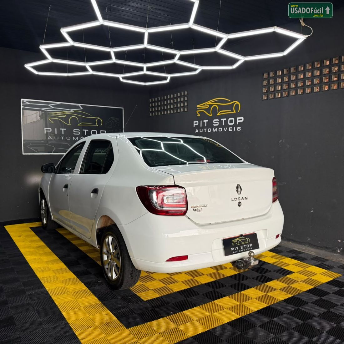 Renault Logan Life 1.0 Mecânico Flex 2020/2021 — foto 11 de 13