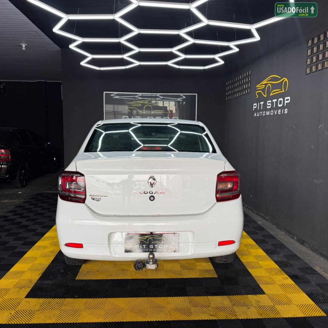Renault Logan Life 1.0 Mecânico Flex 2020/2021 — foto 12 de 13