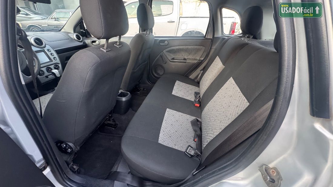 Ford Fiesta Hatch Class 1.6 5P Flex 2013/2013 — foto 8 de 14