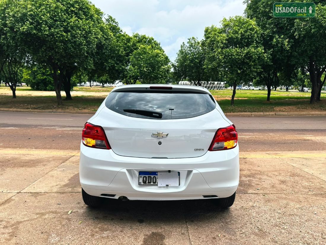 CHEVROLET/GM Onix Hatch LS 1.0 Mecânico Flex 2015/2016 — foto 15 de 17