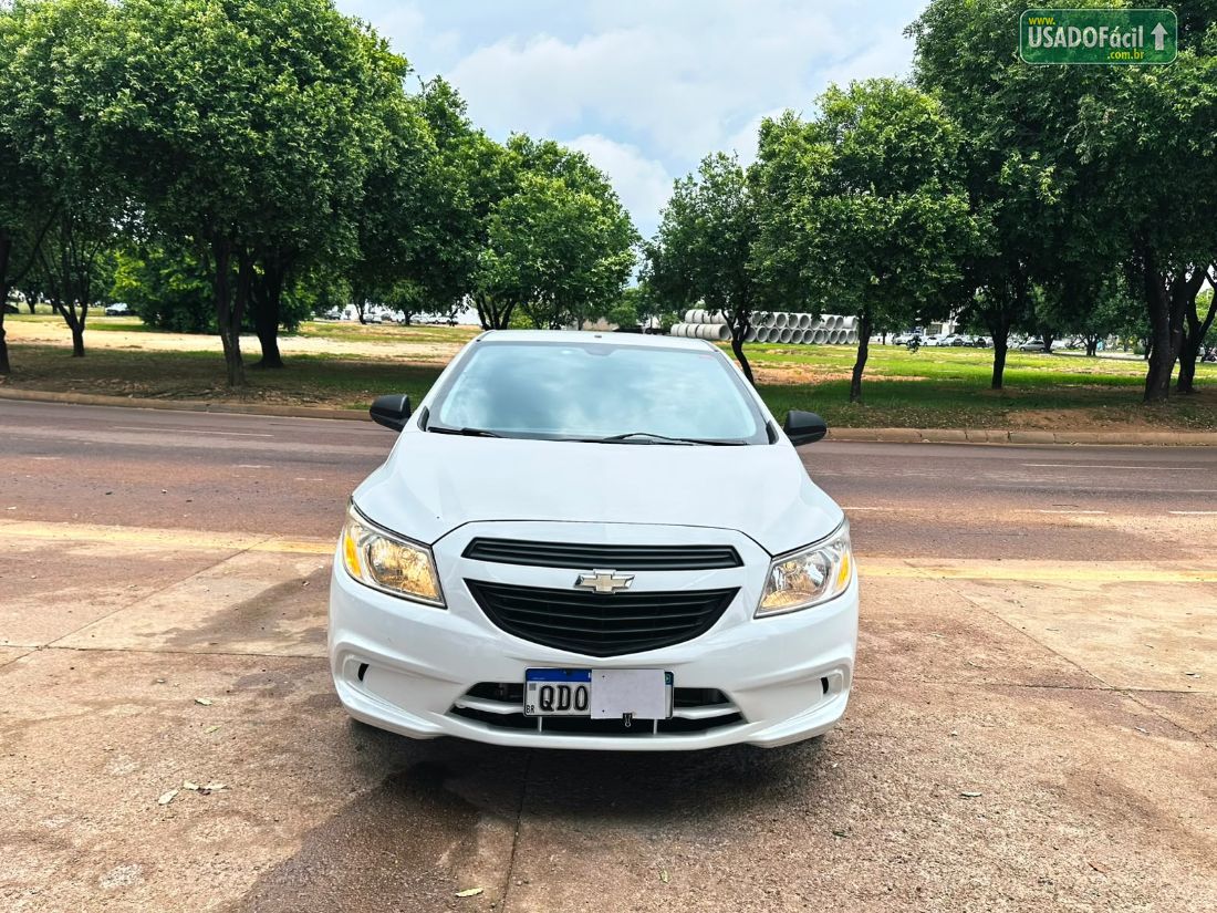 CHEVROLET/GM Onix Hatch LS 1.0 Mecânico Flex 2015/2016 — foto 2 de 17