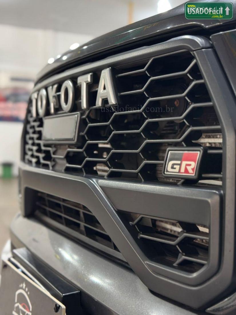 TOYOTA Hilux SW4 GRS 2.8 4x4 Turbo Automático Diesel 2023/2024 — foto 2 de 21