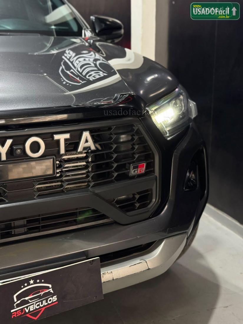 TOYOTA Hilux SW4 GRS 2.8 4x4 Turbo Automático Diesel 2023/2024 — foto 3 de 21