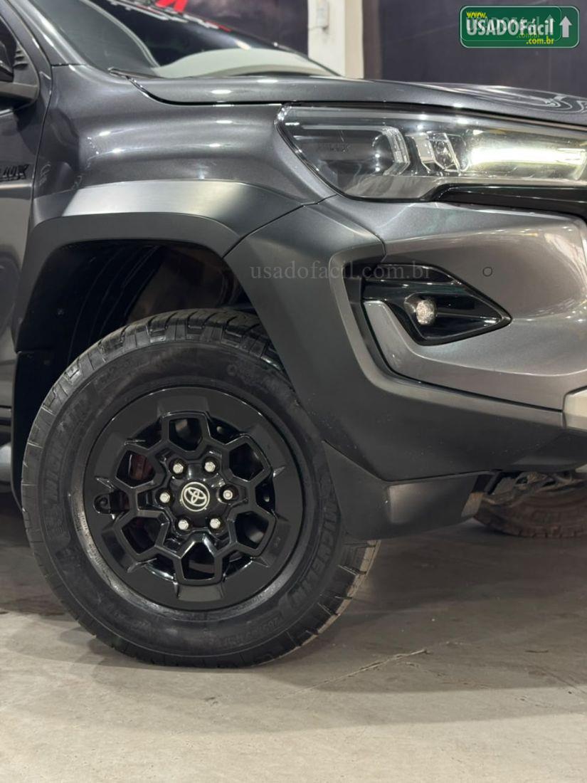 TOYOTA Hilux SW4 GRS 2.8 4x4 Turbo Automático Diesel 2023/2024 — foto 4 de 21