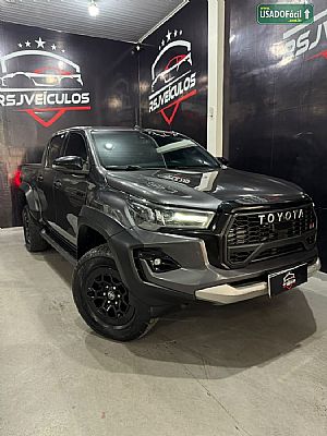 TOYOTA Hilux SW4 GRS 2.8 4x4 Turbo Automático Diesel