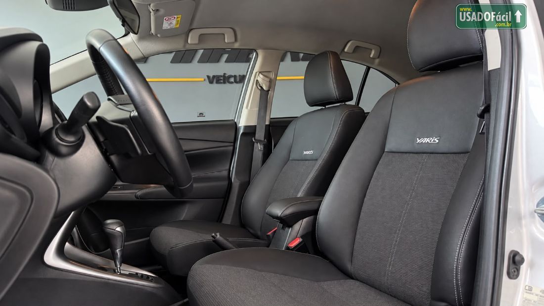 Toyota Yaris Sedan XS 1.5 Automático Flex 2022/2023 — foto 14 de 15