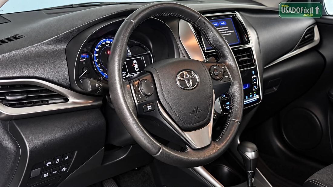 Toyota Yaris Sedan XS 1.5 Automático Flex 2022/2023 — foto 8 de 15