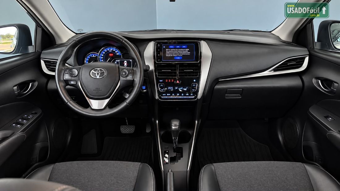 Toyota Yaris Sedan XS 1.5 Automático Flex 2022/2023 — foto 9 de 15