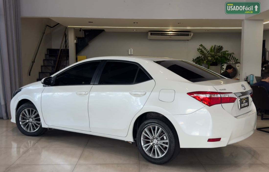 Toyota Corolla XEI 2.0 Automático Flex 2016/2017 — foto 6 de 13