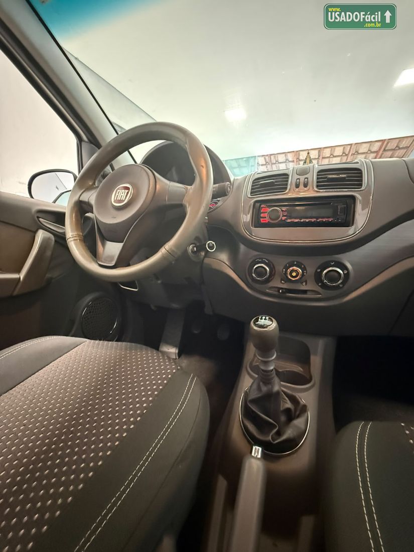 Fiat Grand Siena Essence 1.6 Flex 2015/2015 — foto 10 de 19