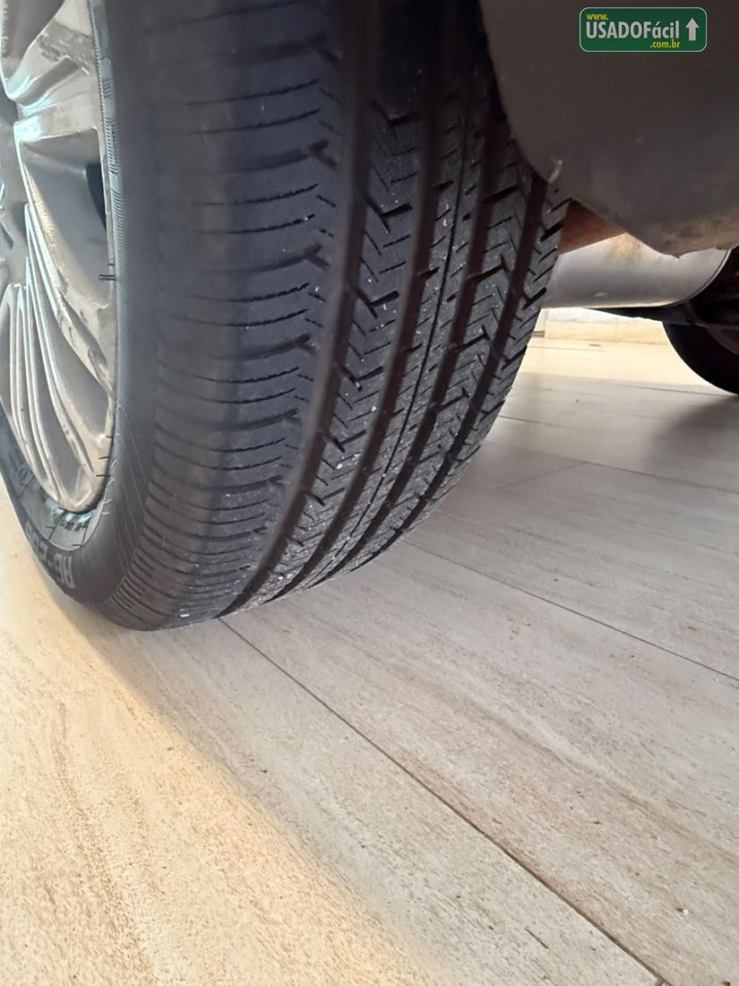 Fiat Grand Siena Essence 1.6 Flex 2015/2015 — foto 19 de 19