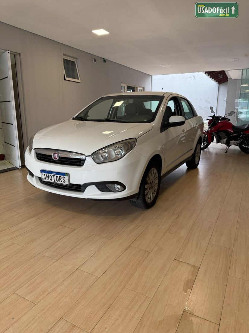 Fiat Grand Siena Essence 1.6 Flex 2015/2015 — foto 3 de 19