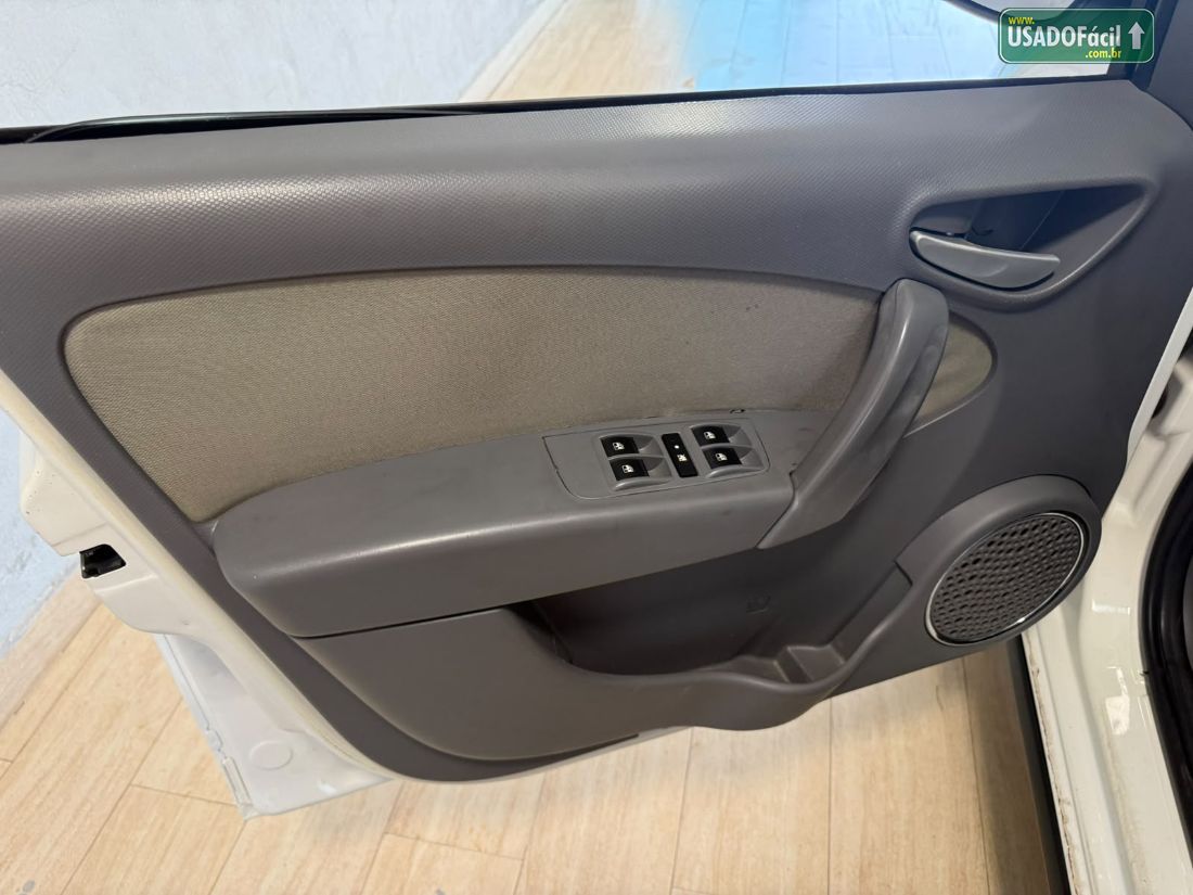 Fiat Grand Siena Essence 1.6 Flex 2015/2015 — foto 5 de 19