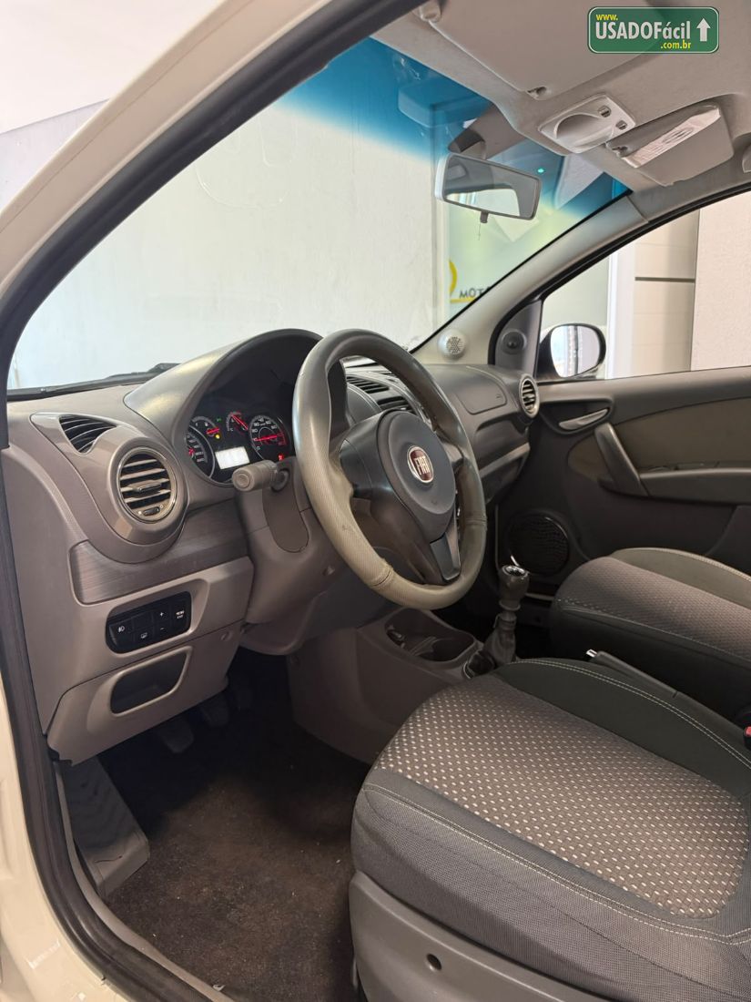Fiat Grand Siena Essence 1.6 Flex 2015/2015 — foto 6 de 19