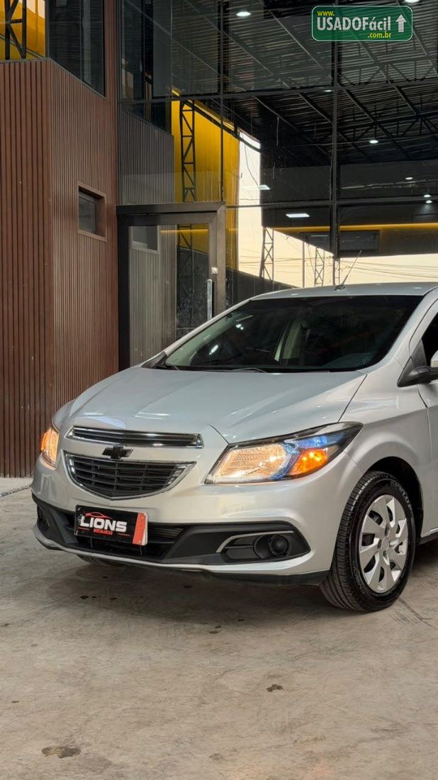 CHEVROLET/GM Prisma Sedan LT 1.0 FlexPower 2014/2015 — foto 2 de 9