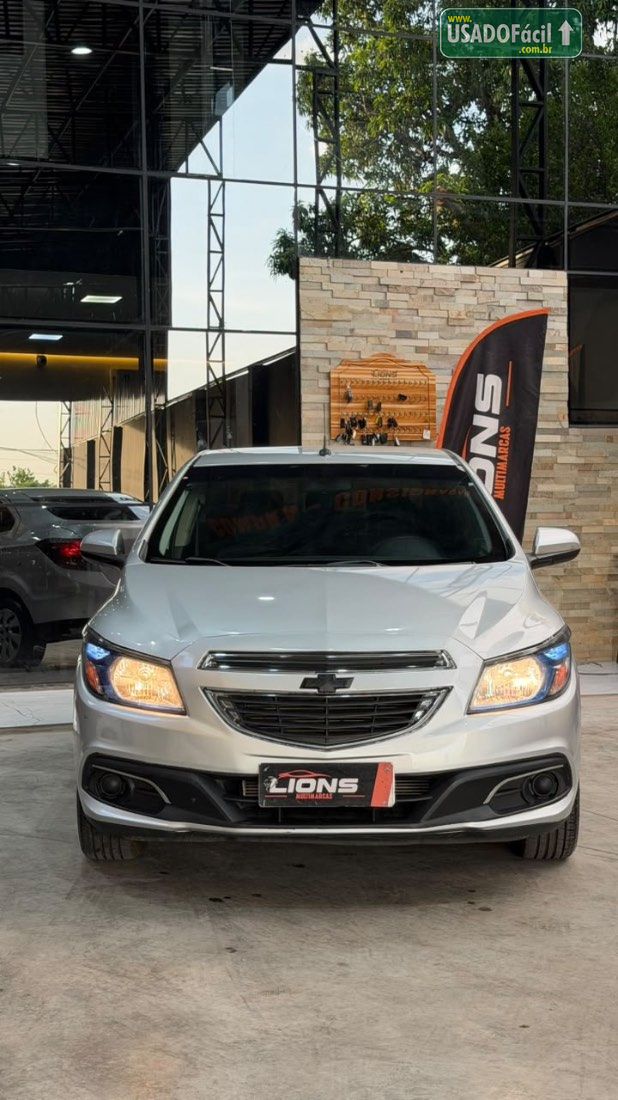 CHEVROLET/GM Prisma Sedan LT 1.0 FlexPower 2014/2015 — foto 3 de 9
