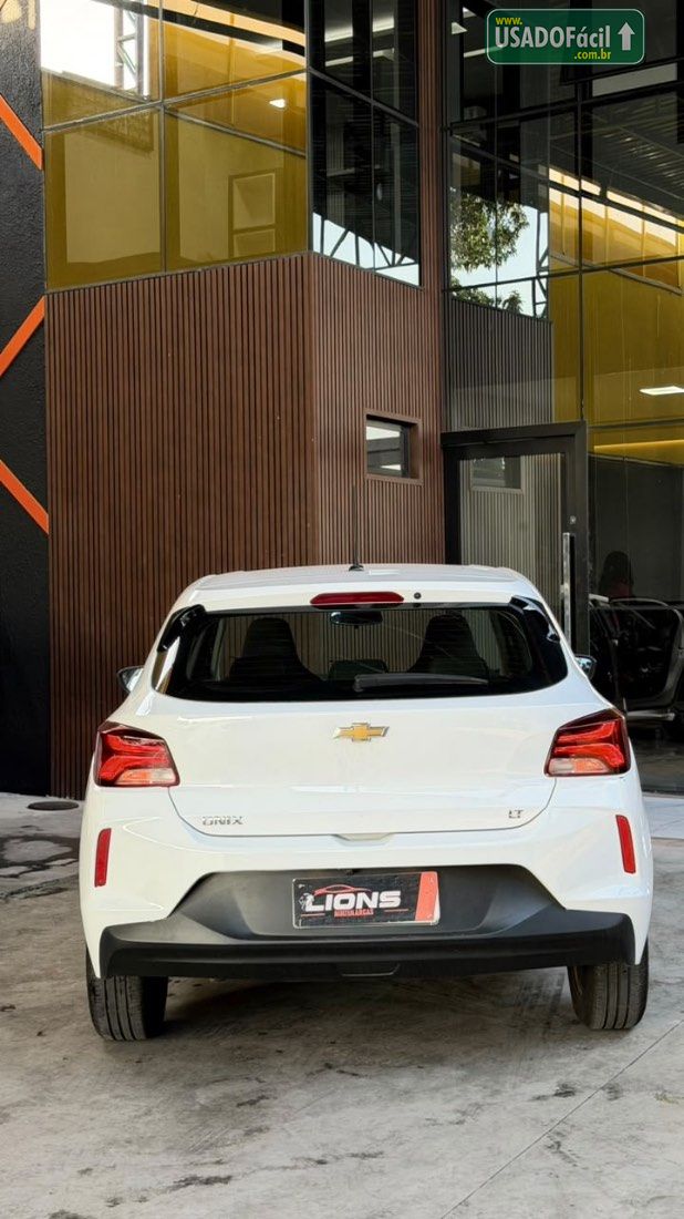 CHEVROLET/GM Onix Hatch LT 1.0 Mecânico Flex 2022/2023 — foto 9 de 10