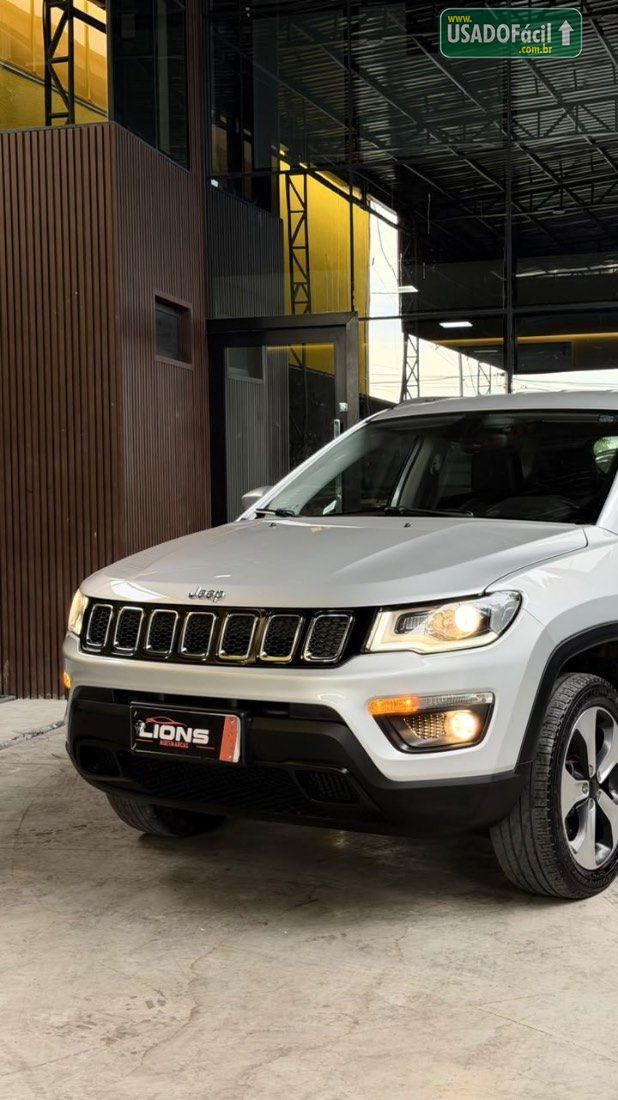 Jeep Compass Limited 2.0 4x4 Automático Diesel 2017/2018 — foto 3 de 9