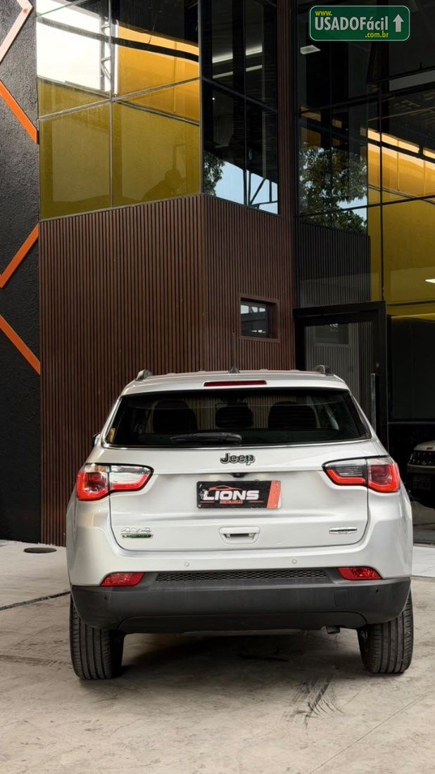 Jeep Compass Limited 2.0 4x4 Automático Diesel 2017/2018 — foto 8 de 9