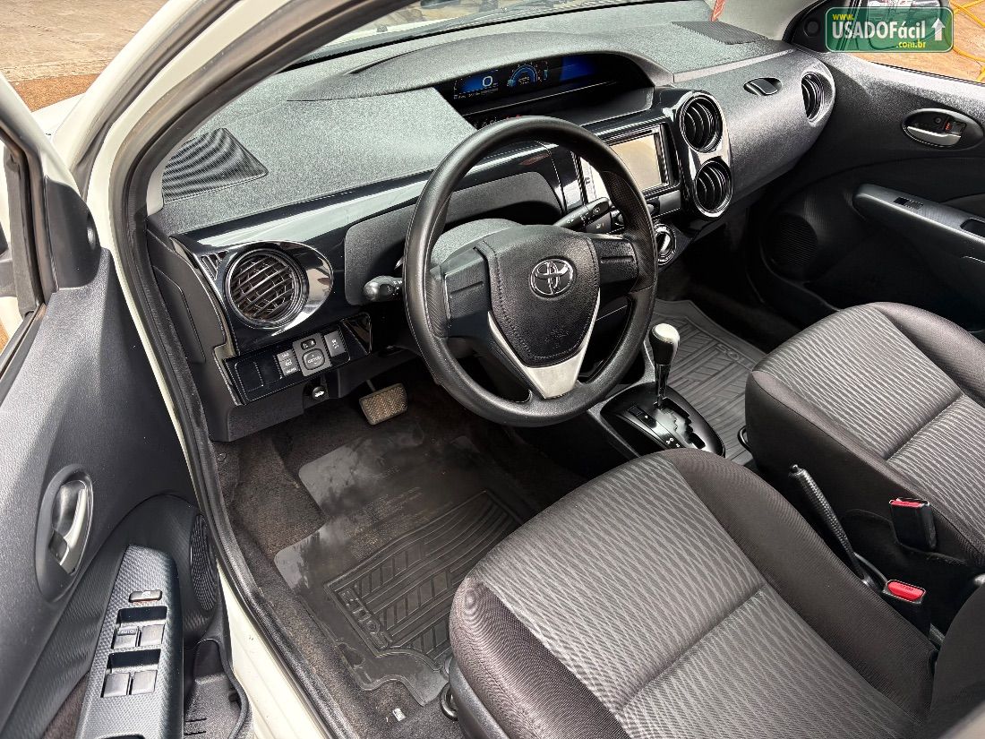 TOYOTA Etios HB X 1.3 Automático Flex 2018/2019 — foto 12 de 21