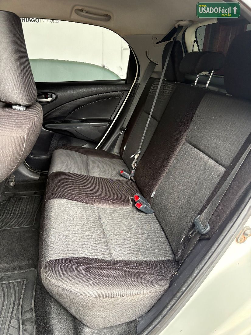 TOYOTA Etios HB X 1.3 Automático Flex 2018/2019 — foto 17 de 21
