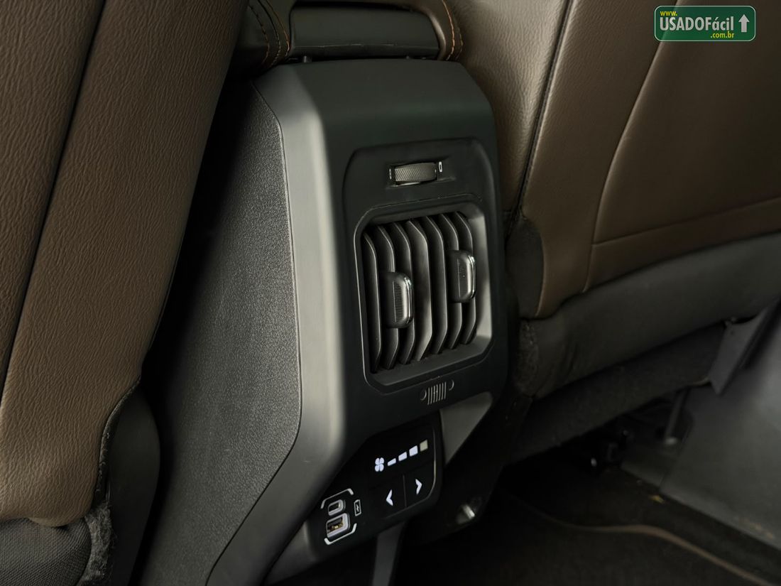 Jeep Commander Overland T270 1.3 Turbo Automático Flex 2024/2025 — foto 16 de 17