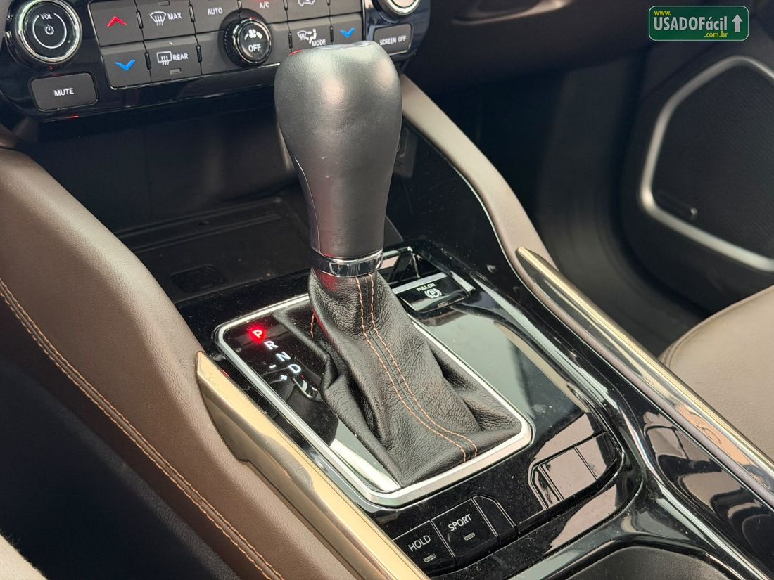 Jeep Commander Overland T270 1.3 Turbo Automático Flex 2024/2025 — foto 6 de 17