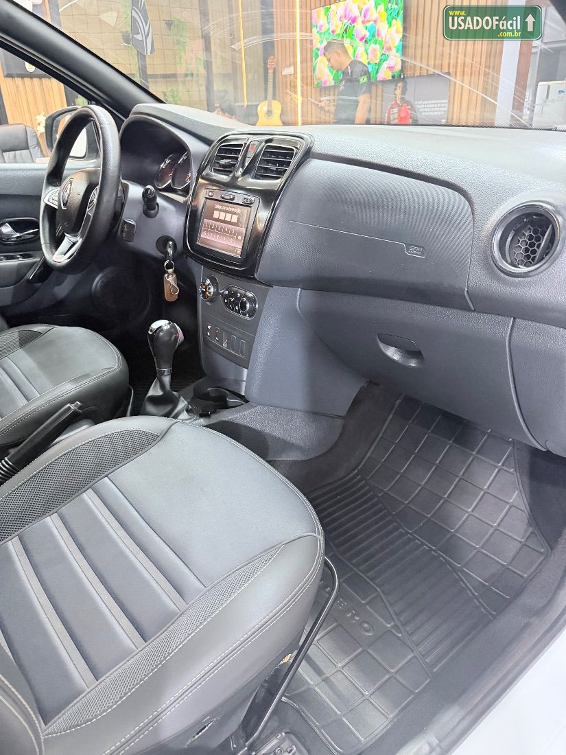 Renault Sandero Intense 1.6 Automático Flex 5P 2019/2020 — foto 11 de 13
