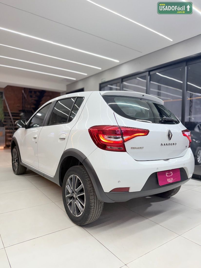 Renault Sandero Intense 1.6 Automático Flex 5P 2019/2020 — foto 8 de 13