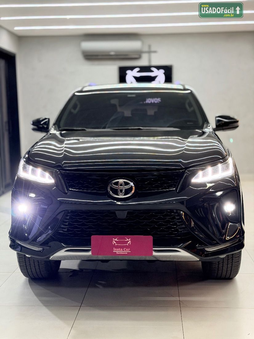 Toyota Hilux SW4 SRX 2.8 4x4 TDI Automático Diesel 2017/2017 — foto 2 de 14