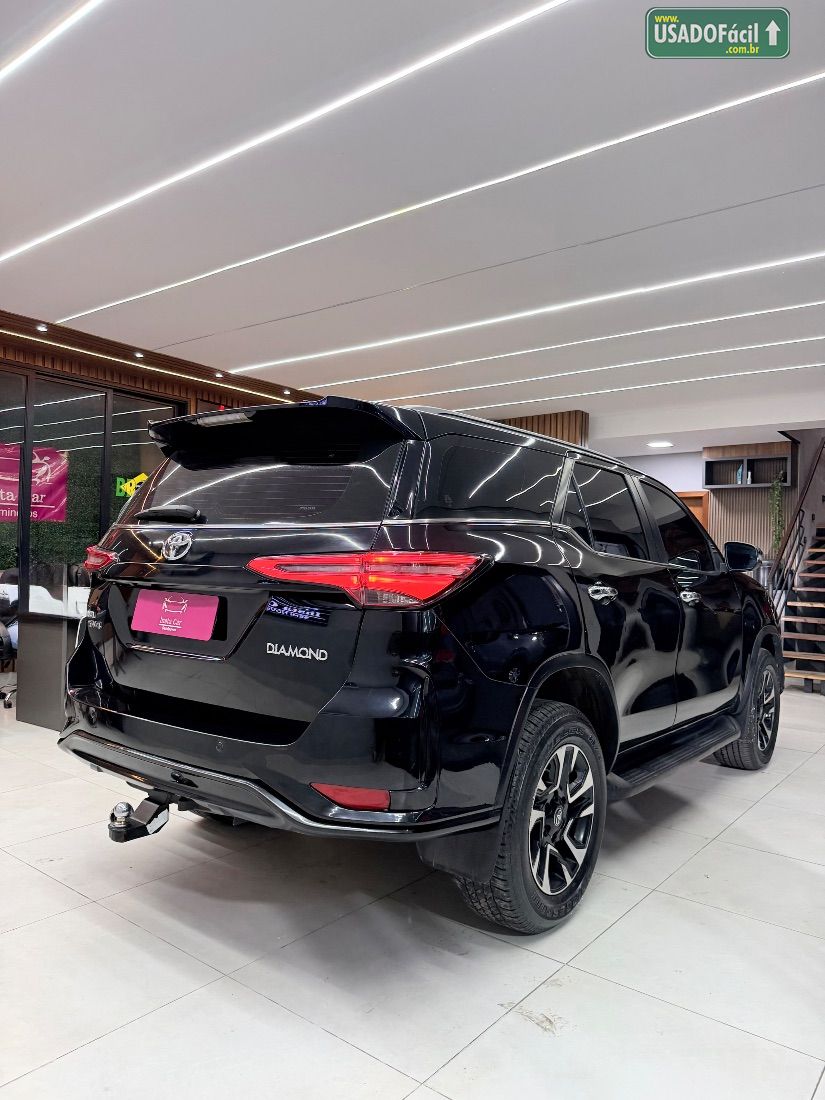 Toyota Hilux SW4 SRX 2.8 4x4 TDI Automático Diesel 2017/2017 — foto 4 de 14