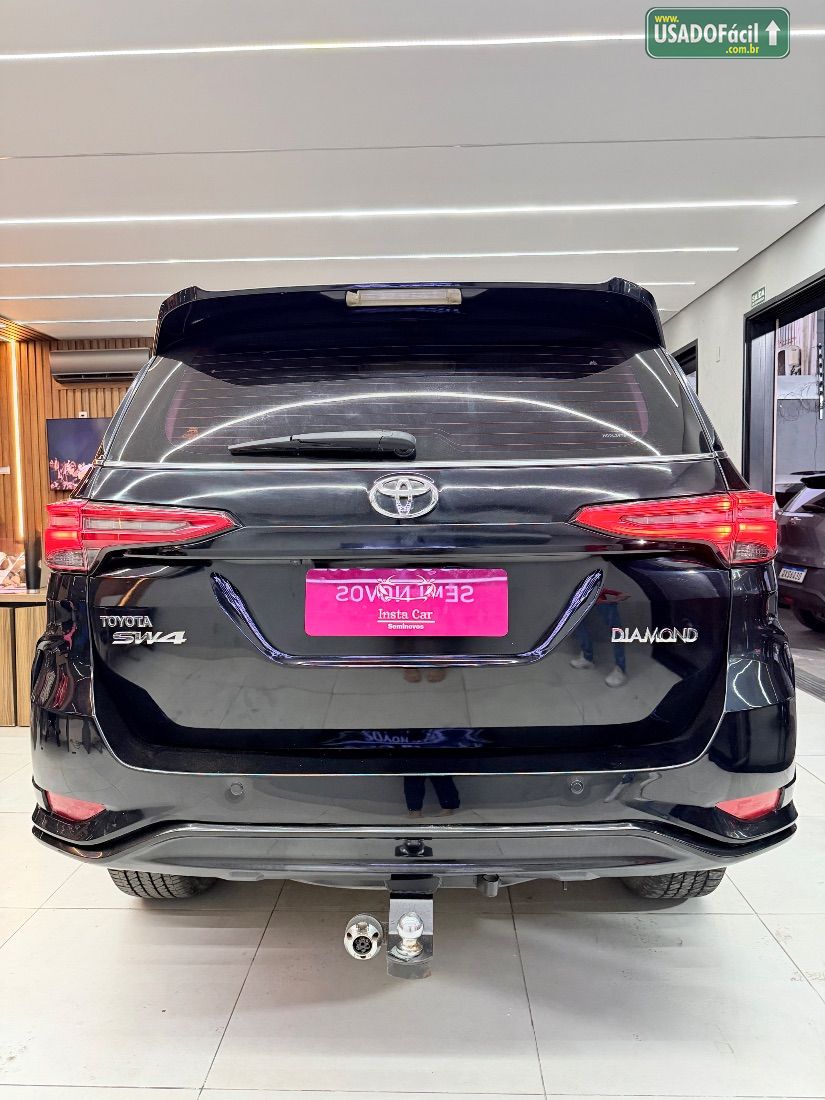 Toyota Hilux SW4 SRX 2.8 4x4 TDI Automático Diesel 2017/2017 — foto 6 de 14