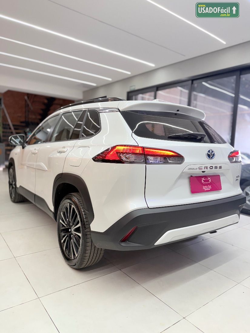 Toyota Corolla Cross XRX 1.8 Automático Híbrido 2024/2025 — foto 8 de 12