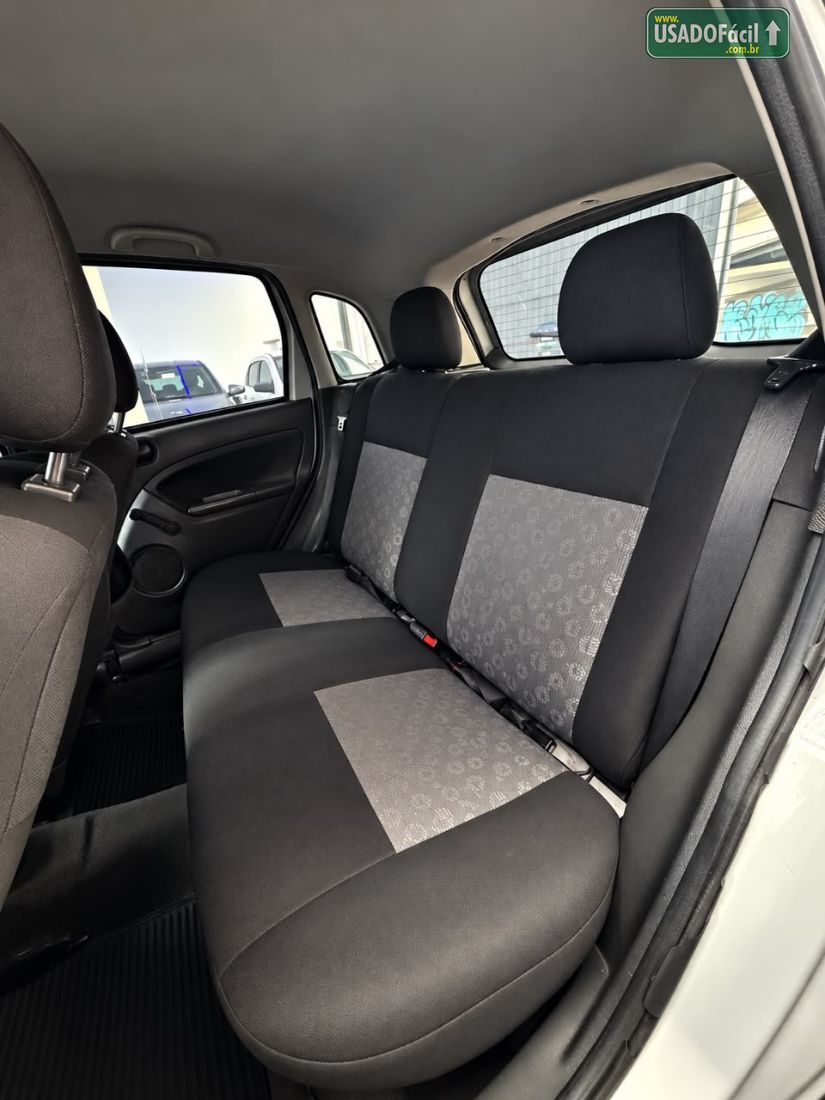 Ford Fiesta Hatch 1.0 5P Flex 2010/2011 — foto 7 de 16