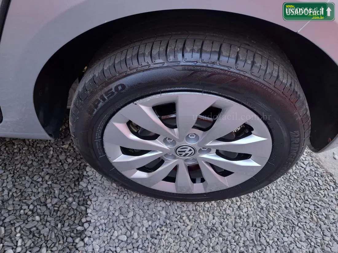 VOLKSWAGEN Fox Trendline 1.0 Flex 12V 5p 2017/2018 — foto 10 de 10