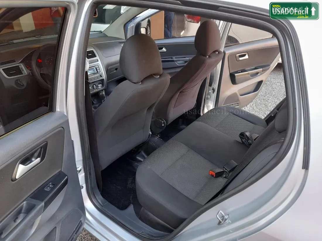 VOLKSWAGEN Fox Trendline 1.0 Flex 12V 5p 2017/2018 — foto 9 de 10