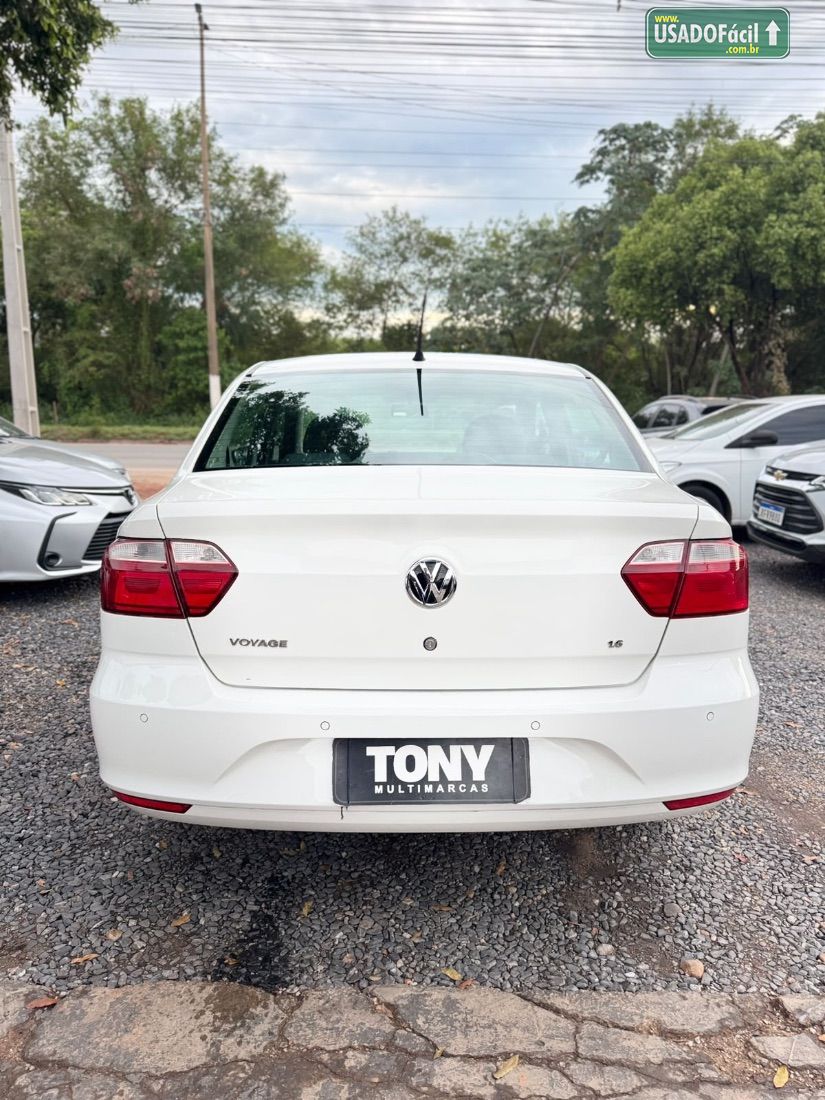 Volkswagen Voyage Trend 1.6 Total Flex 2013/2014 — foto 5 de 10