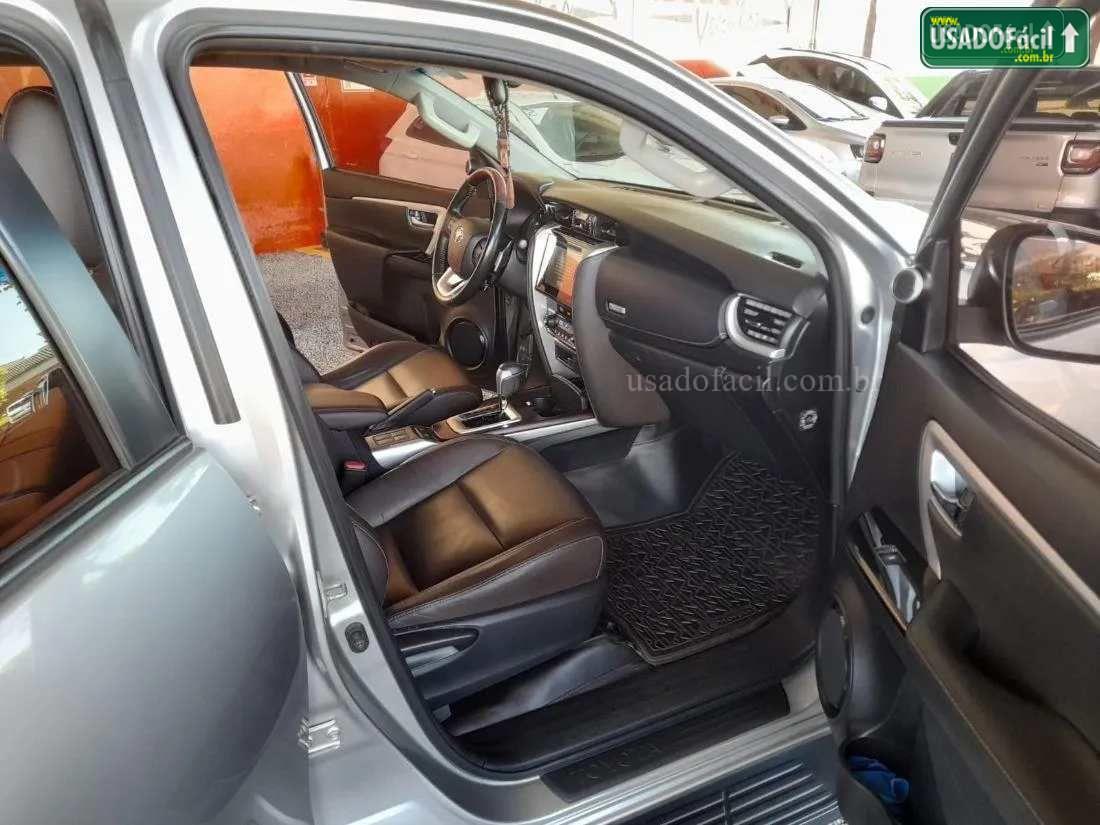 TOYOTA Hilux SW4 SRV 4x2 2.7 Automático Flex 2018/2019 — foto 8 de 18