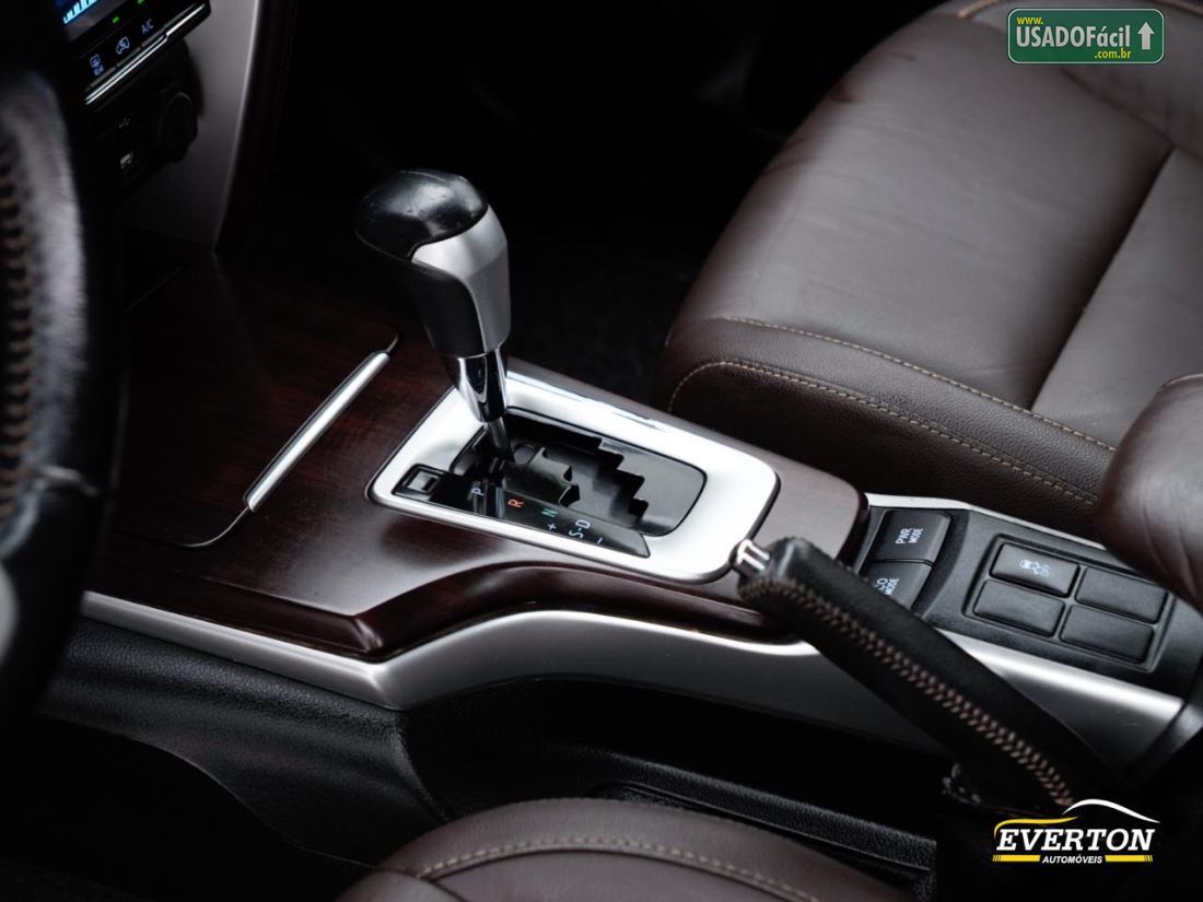 Toyota Hilux SW4 SRV 4x2 2.7 Automático Flex 2019/2019 — foto 16 de 21