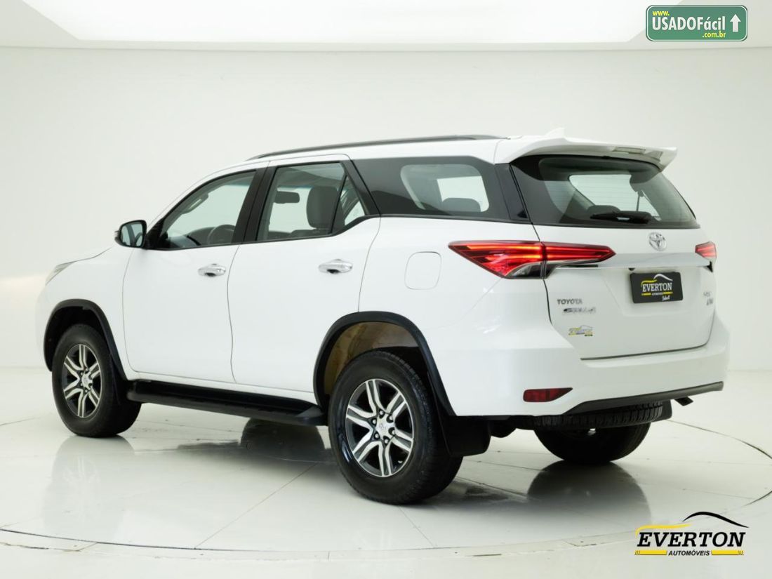 Toyota Hilux SW4 SRV 4x2 2.7 Automático Flex 2019/2019 — foto 7 de 21