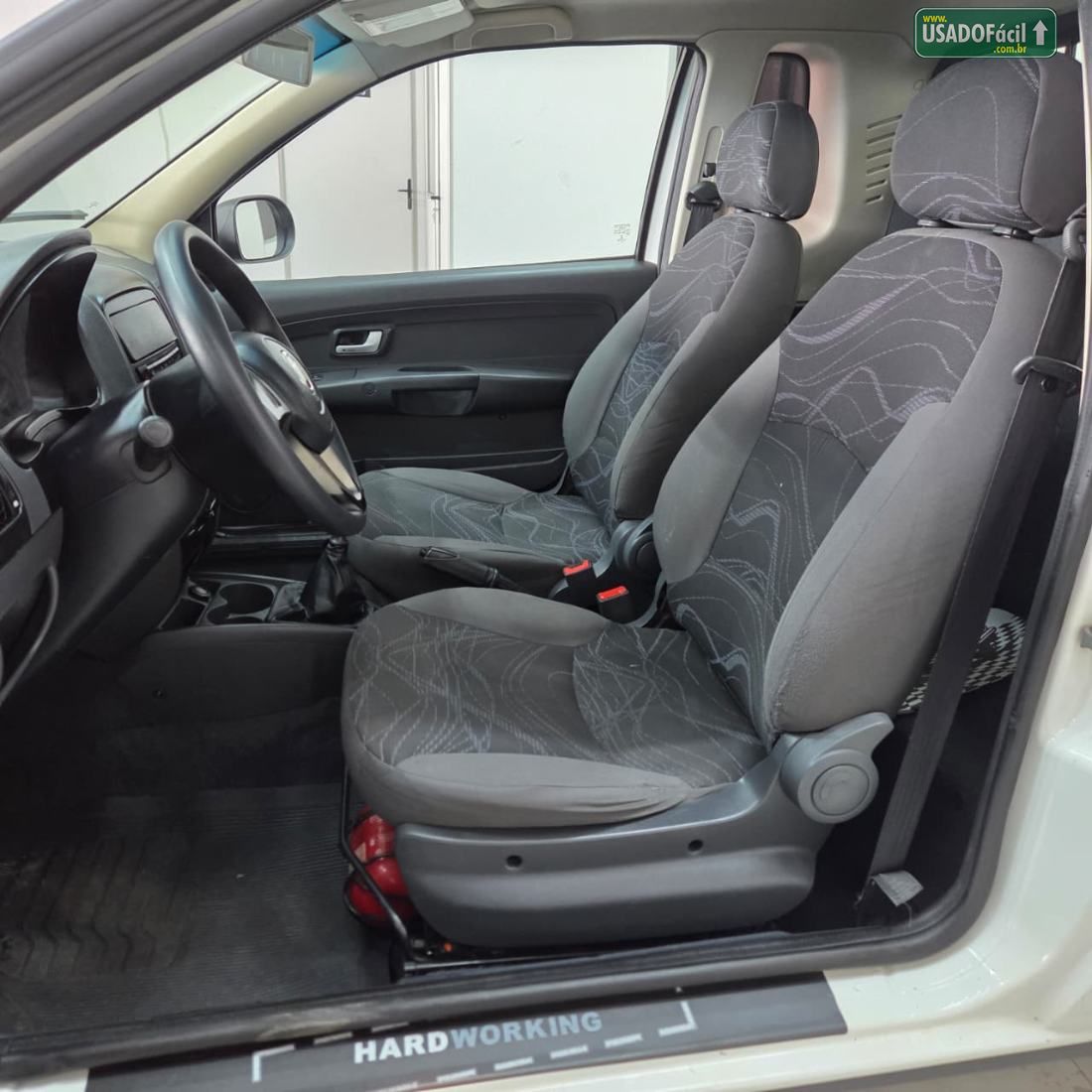 Fiat Strada Working CE 1.4 Mpi Fire Flex 2016/2016 — foto 14 de 17