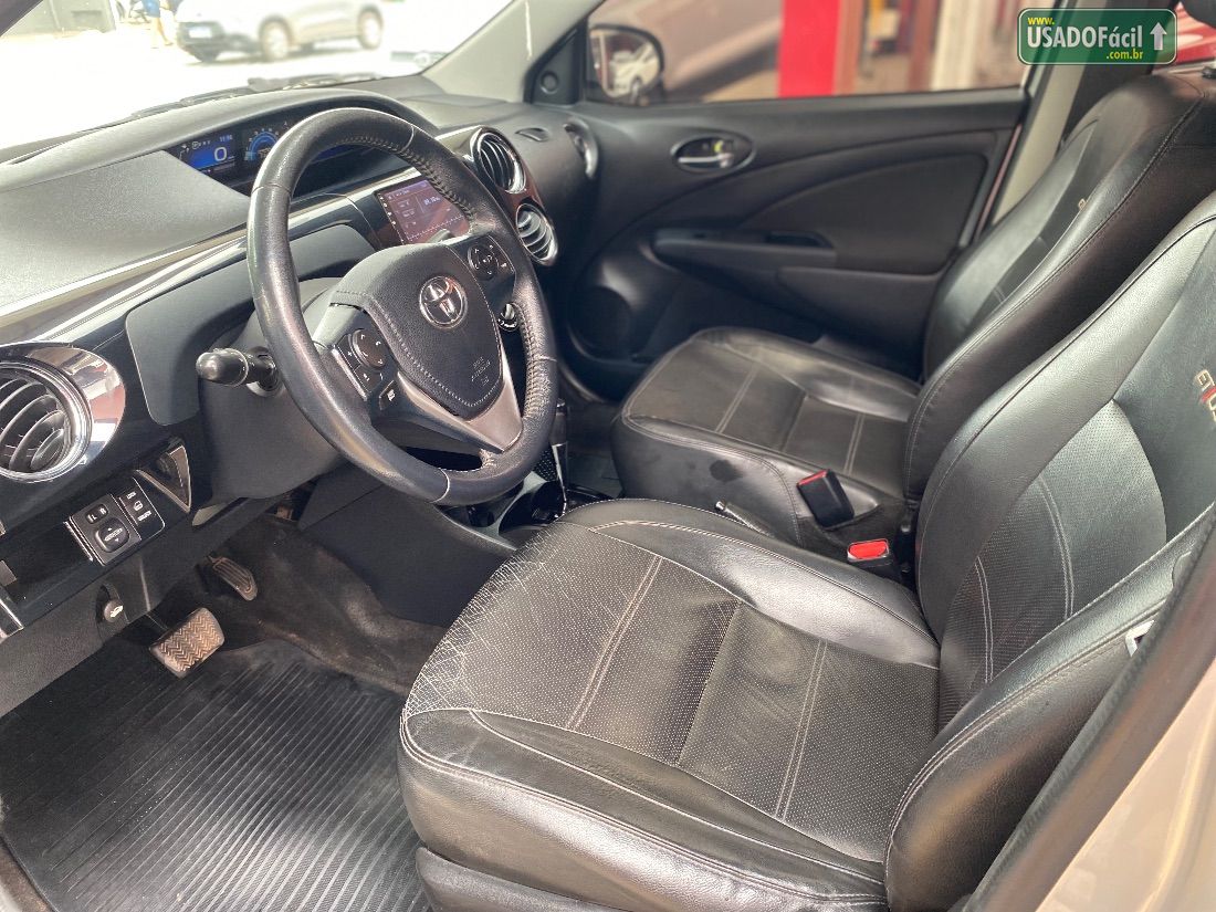 Toyota Etios Sedan Platinum 1.5 Automático Flex 2018/2018 — foto 11 de 11