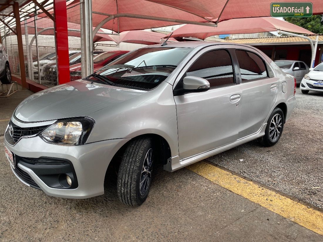 Toyota Etios Sedan Platinum 1.5 Automático Flex 2018/2018 — foto 2 de 11