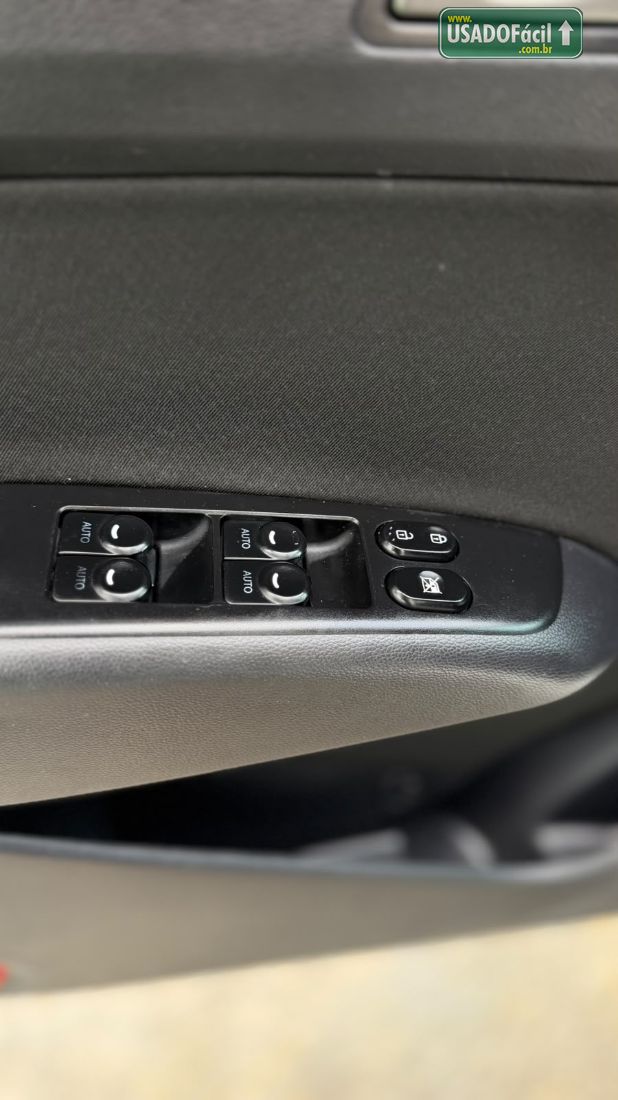 Hyundai HB20 Hatch Copa do Mundo 1.0 Mecânico Flex 2018/2019 — foto 9 de 11