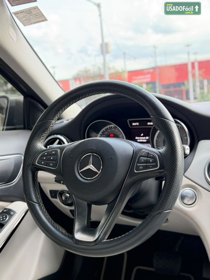 Mercedes-Benz GLA 200 Advance 1.6 Automático Flex 2017/2017 — foto 10 de 14